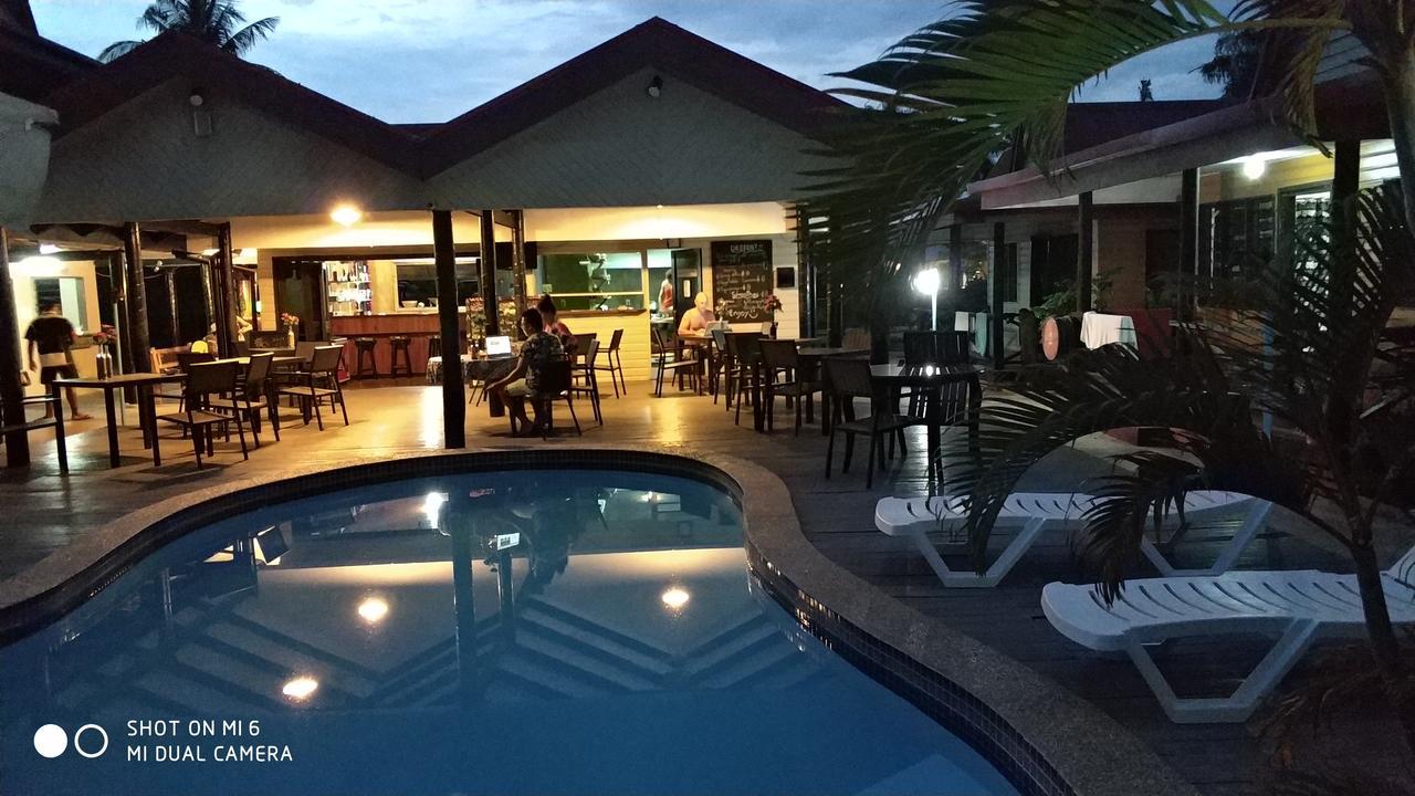 Beach Escape Resort Nadi Exterior photo